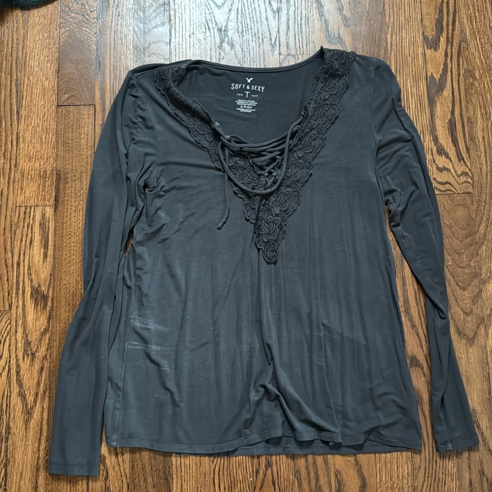 American Eagle Outfitters long sleeve- size small
